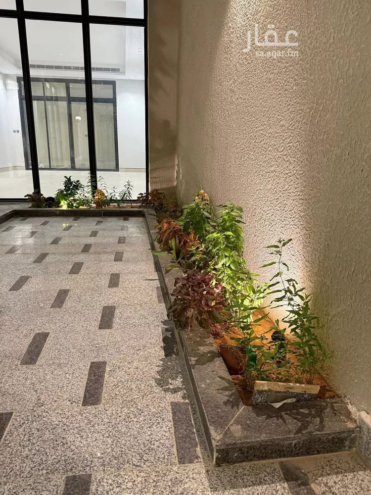 Villa for Sale in Riyadh Al Mahdiyah 18