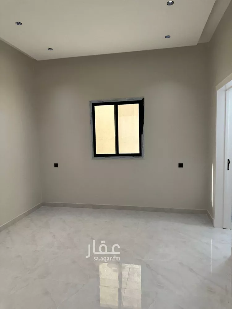 فيلا للبيع في شارع رقم 263, حي ظهرة لبن, مدينة الرياض, منطقة الرياض صورة 2