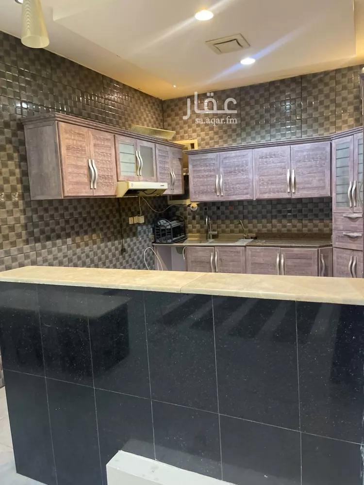 شقة للإيجار في شارع ميناء الاحمدي, حي إشبيلية, مدينة الرياض, منطقة الرياض 8