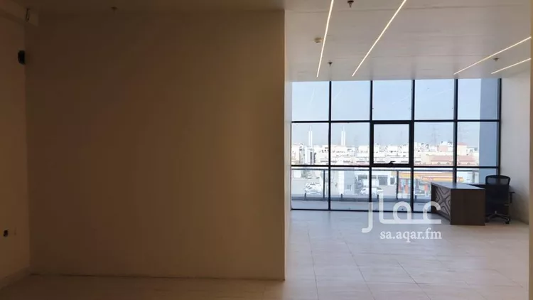 مكتب تجاري للإيجار في شارع وادي الساحل, حي الرمال, مدينة الرياض, منطقة الرياض