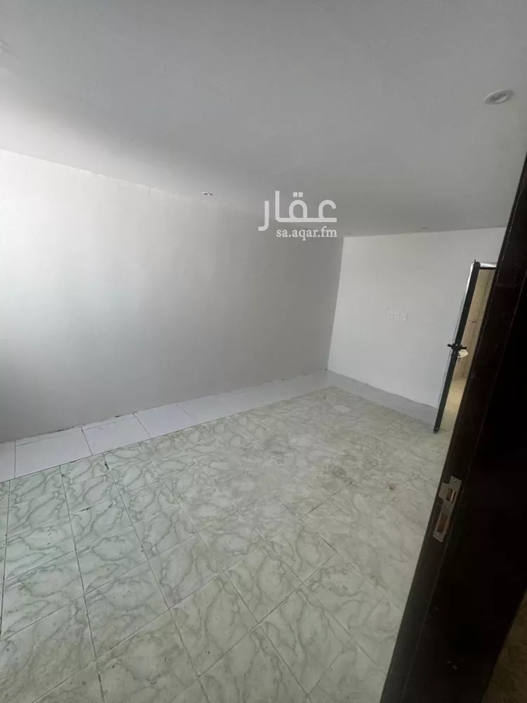 غرفة للإيجار في شارع شهاب بن عبدالله, حي غبيرا, مدينة الرياض, منطقة الرياض