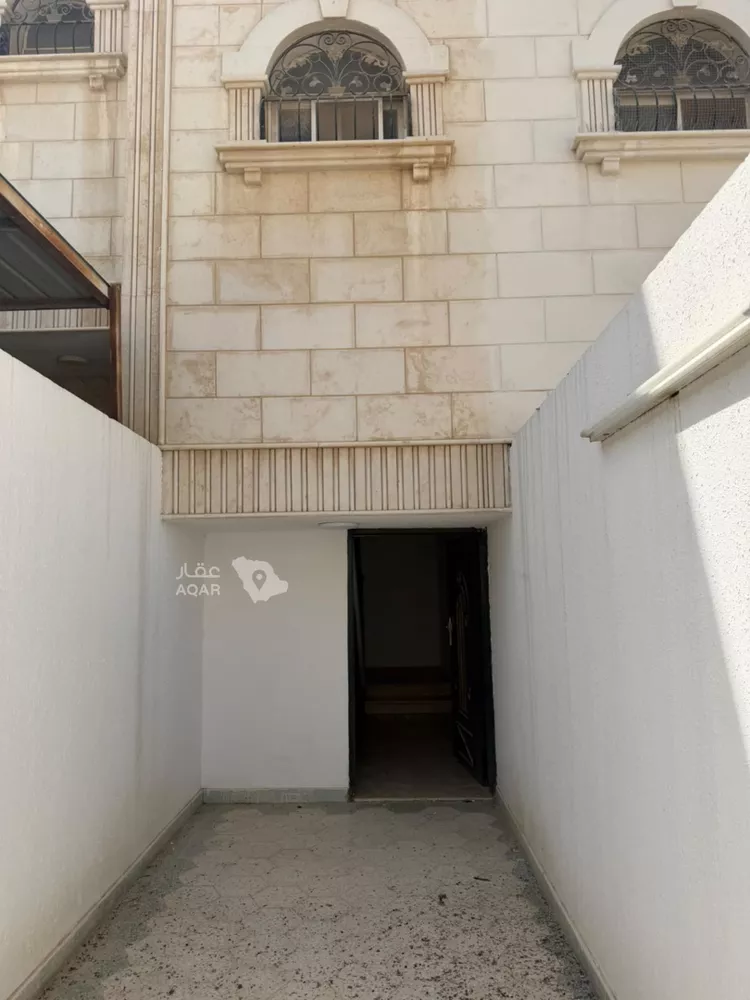Villa for Sale in Riyadh Al Andalus 11