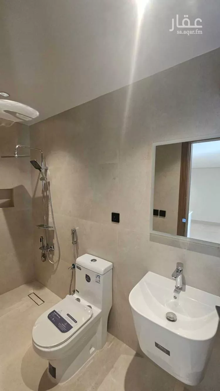 عمارة للإيجار في شارع زنجبار, حي الشرفية, مدينة الرياض, منطقة الرياض صورة 5