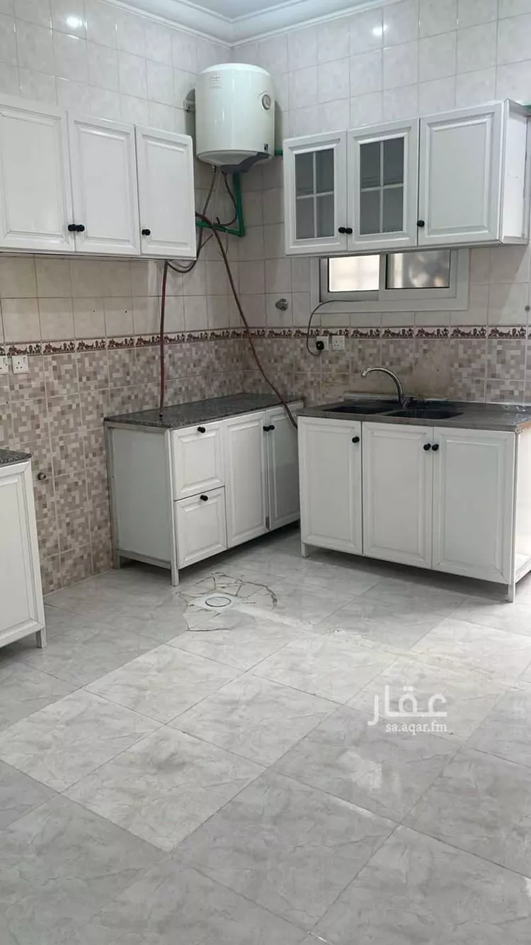فيلا للإيجار في شارع رقم 403, حي الملقا, مدينة الرياض, منطقة الرياض صورة 3