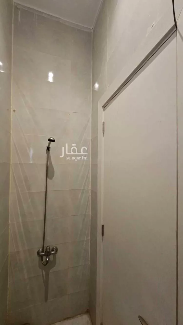 غرفة للإيجار في شارع عبدالرحمن بن عبدالقادر فقيه, حي القيروان, مدينة الرياض, منطقة الرياض صورة 4