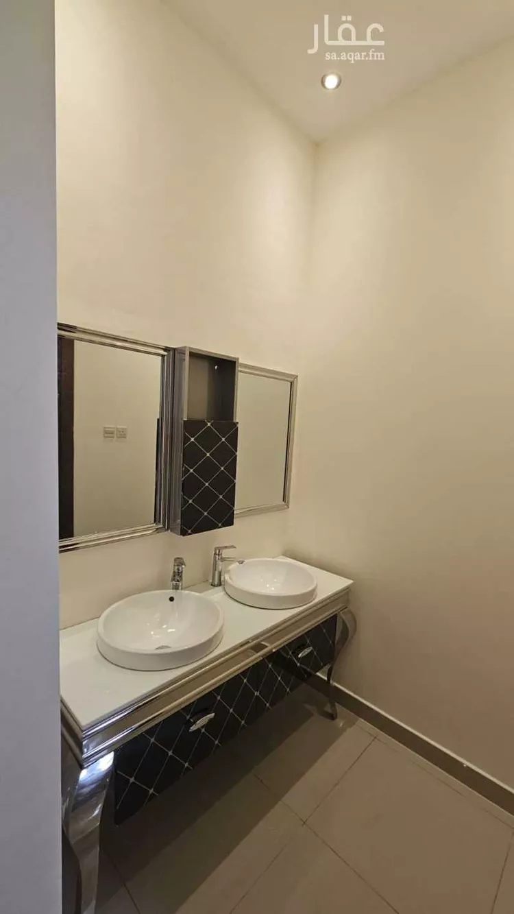 فيلا للإيجار في شارع التقوى, حي الملقا, مدينة الرياض, منطقة الرياض صورة 4