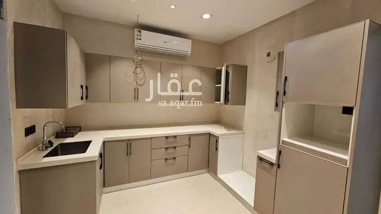 فيلا للإيجار في شارع رقم 374, حي الملقا, مدينة الرياض, منطقة الرياض صورة 5