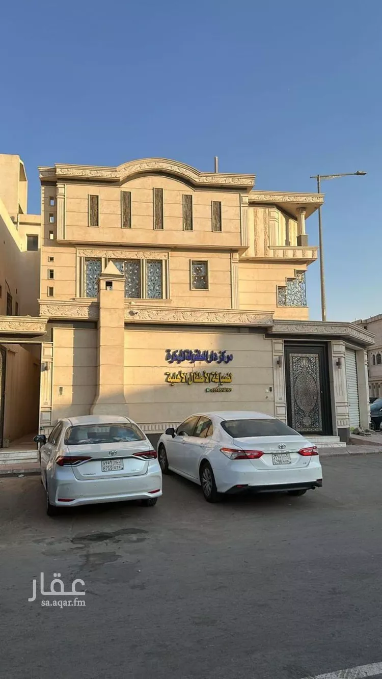 فيلا للبيع في شارع الشيوخ, حي السعادة, مدينة الرياض, منطقة الرياض صورة 3