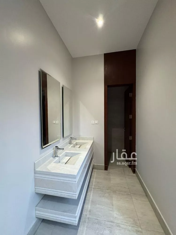 دور للبيع في شارع عبدالله النجدي, حي العارض, مدينة الرياض, منطقة الرياض صورة 3