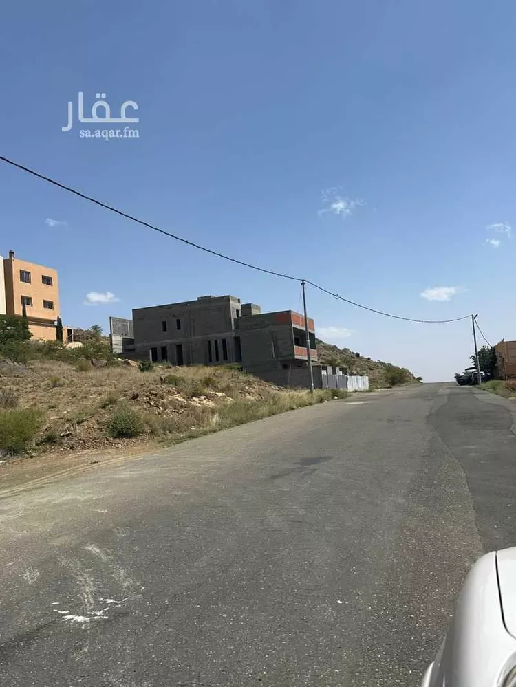 أرض للبيع في شارع شارع الموقع, حي التعاون, مدينة أبها, منطقة عسير