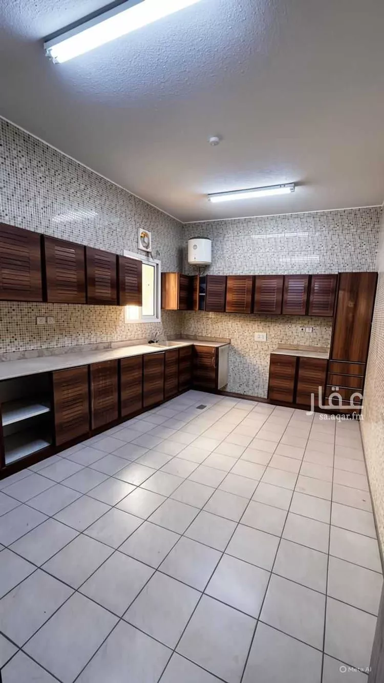 عمارة للإيجار في شارع الصفرات, حي الملز, مدينة الرياض, منطقة الرياض صورة 3