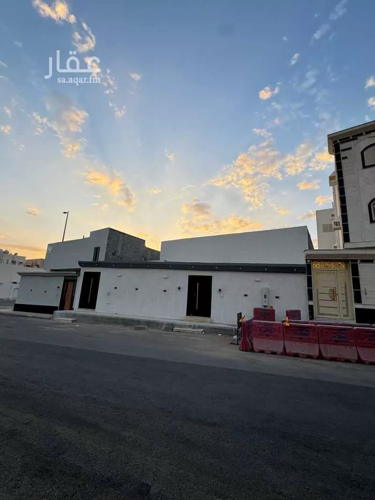 دور للبيع في شارع عطاء ابن يقعوب, حي وادي البطان, مدينة المدينه المنوره, منطقة المدينة المنورة