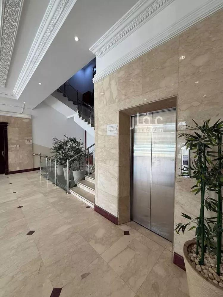 Commercial Office for Rent in Riyadh Al Malaz صورة 5