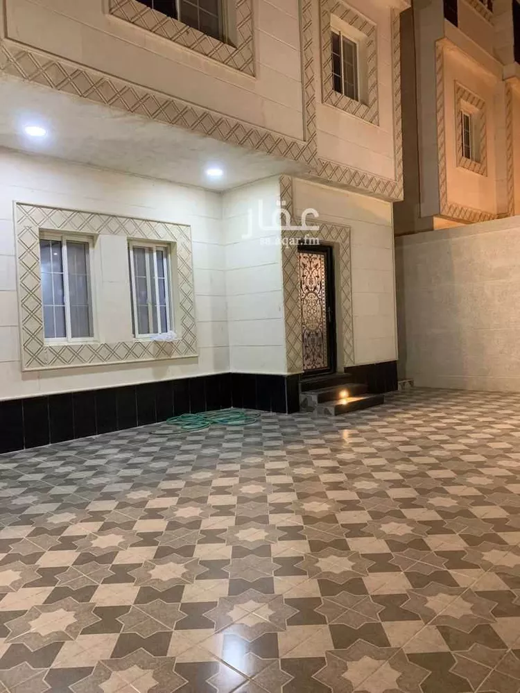 فيلا للإيجار في شارع جميل بن اسحاق, حي ضاحية الملك فهد, مدينة الدمام, المنطقة الشرقية