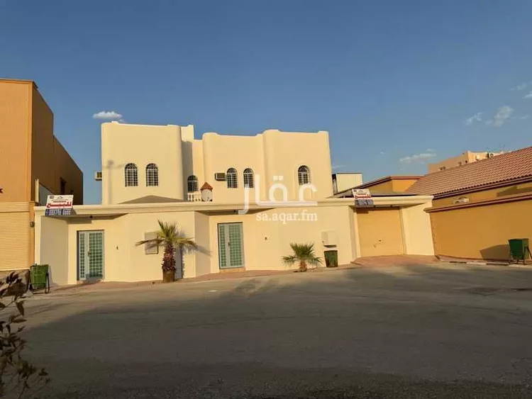 فيلا للبيع في شارع ابن غنوم, حي الريان, مدينة عنيزة, منطقة القصيم 7