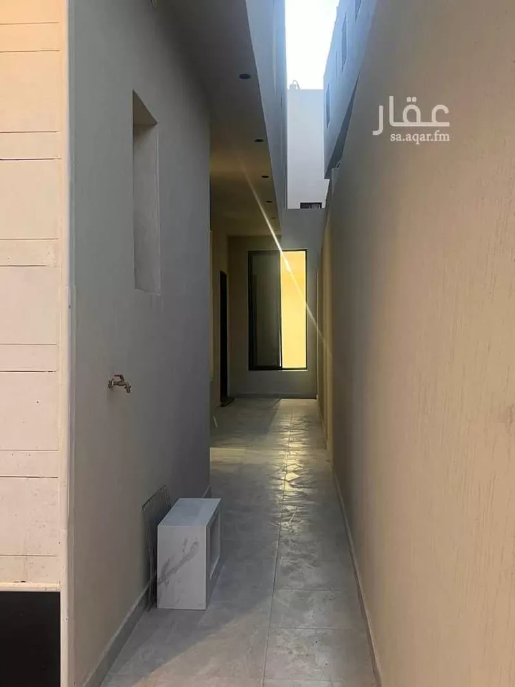 دور للبيع في شارع مكة المكرمة الفرعي, حي الملك عبدالعزيز, مدينة الرياض, منطقة الرياض صورة 4