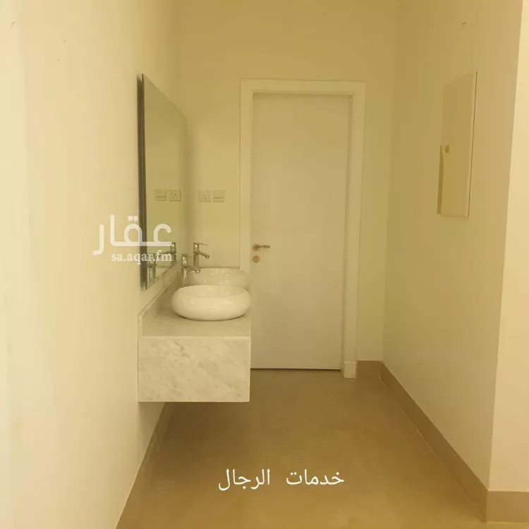 فيلا للبيع في شارع أحمد بن قطرب, حي المهدية, مدينة الرياض, منطقة الرياض صورة 5