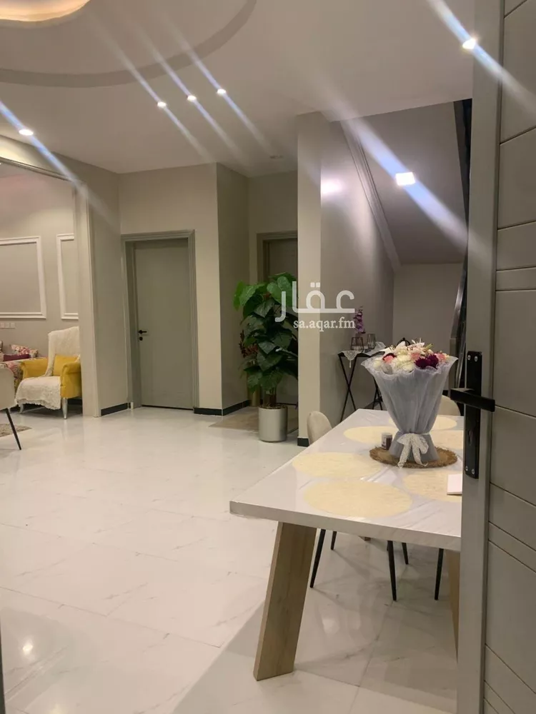 فيلا للبيع في شارع يحيى بن جزلة, حي الرمال, مدينة الرياض, منطقة الرياض