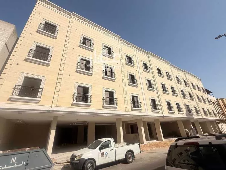 عمارة للبيع في شارع الامير احمد ابن عبدالعزيز, حي مدينة العمال, مدينة الخبر, المنطقة الشرقية صورة 2