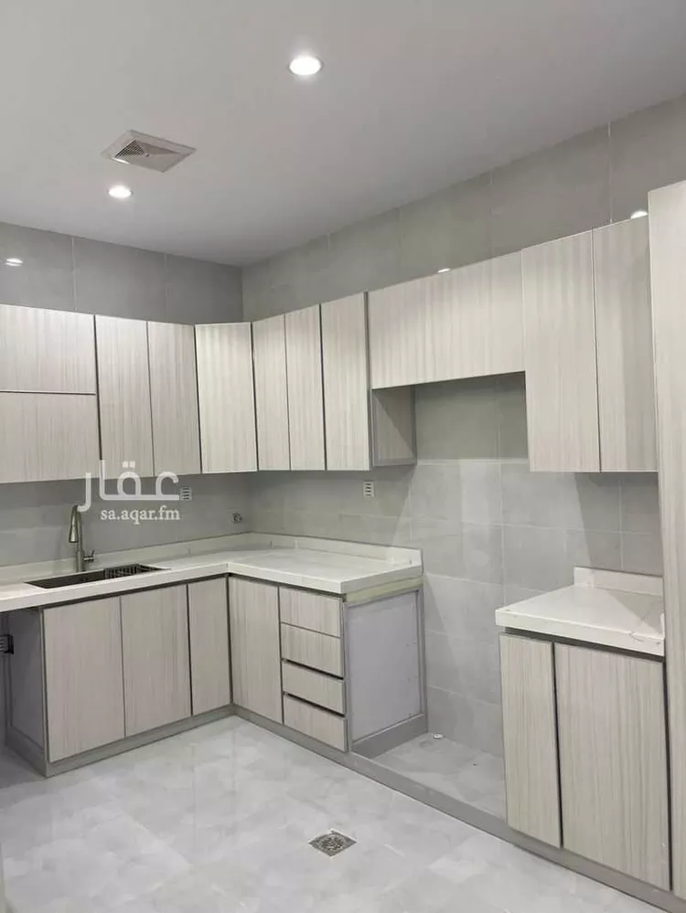عمارة للإيجار في شارع عرفجه بن أسعد, حي الصفاء, مدينة جدة, منطقة مكة المكرمة صورة 2