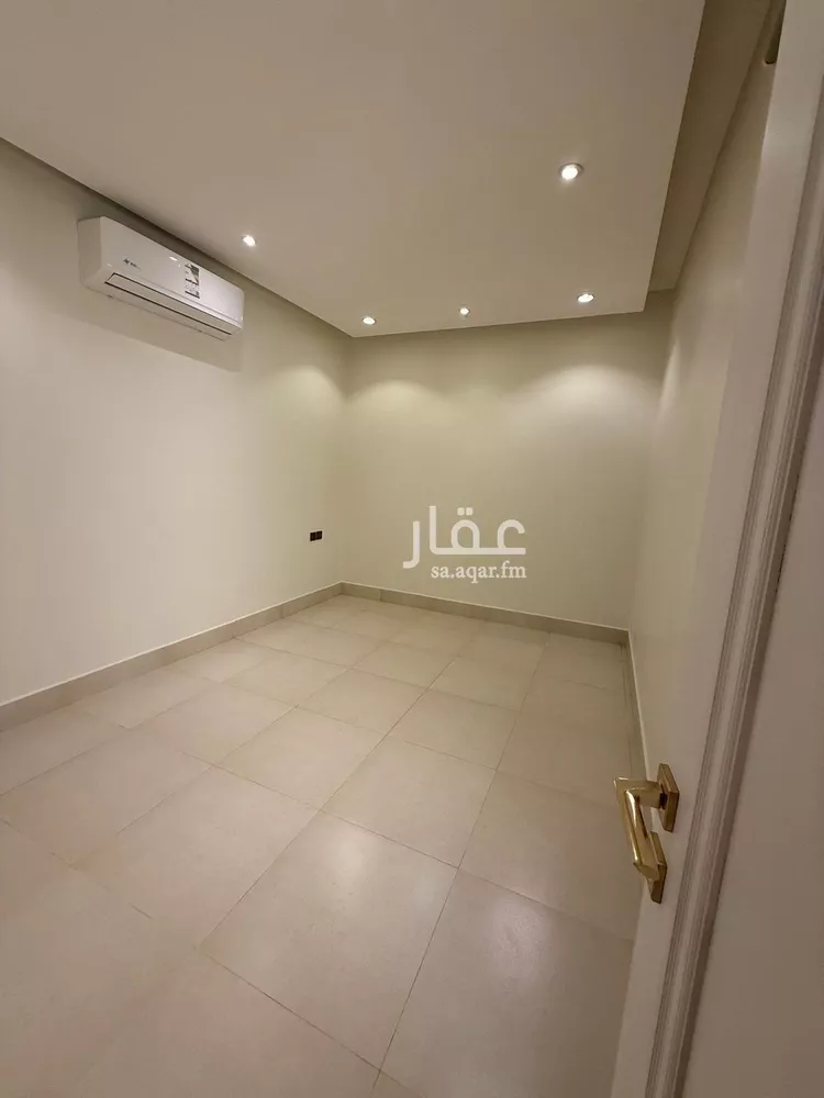 شقة للإيجار في شارع الشيخ عبدالله بن جبرين, حي القيروان, مدينة الرياض, منطقة الرياض صورة 5