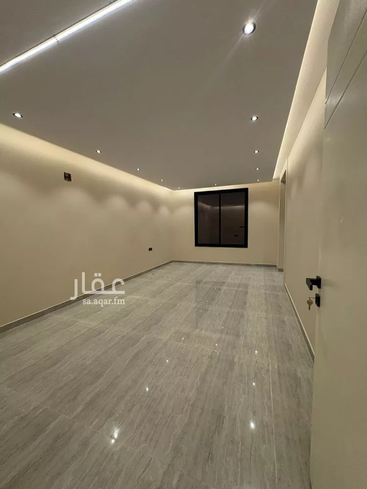 فيلا للبيع في شارع عمر السدوسي, حي العريجاء الغربي, مدينة الرياض, منطقة الرياض صورة 4