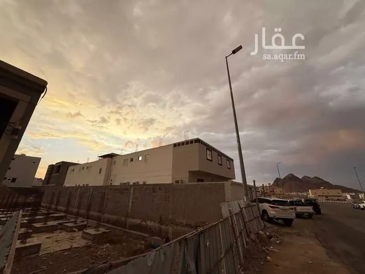 أرض للبيع في شارع ساحات, حي المدينة الصناعية, مدينة المدينه المنوره, منطقة المدينة المنورة صورة 2
