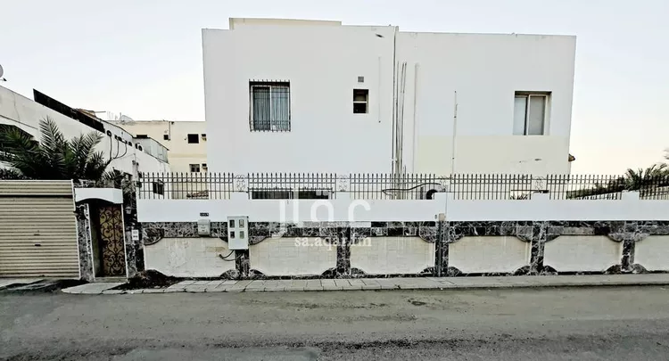 فيلا للبيع في شارع علي الحارثي, حي الروضة, مدينة جدة, منطقة مكة المكرمة