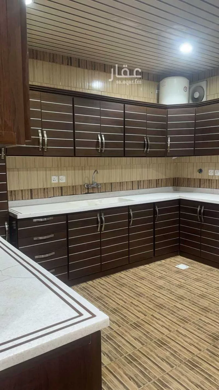 فيلا للإيجار في شارع ابن القوبع, حي شعب ذهبان, مدينة خميس مشيط, منطقة عسير صورة 4