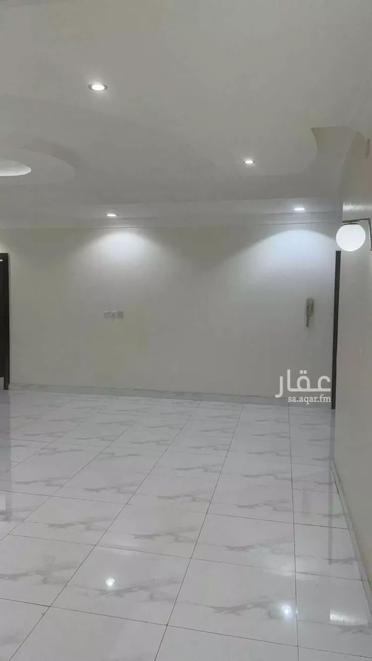 فيلا للإيجار في شارع ابن القوبع, حي شعب ذهبان, مدينة خميس مشيط, منطقة عسير صورة 3