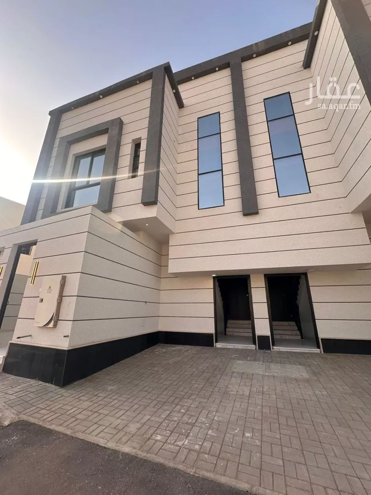 Floor for Sale in Al Muzahimiyah As Suquriyah