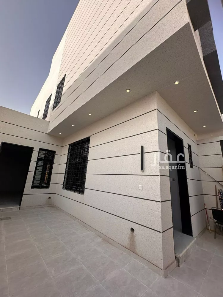 شقة للبيع في شارع معبد بن ابي طالب, حي الصقورية, مدينة المزاحمية, منطقة الرياض 13