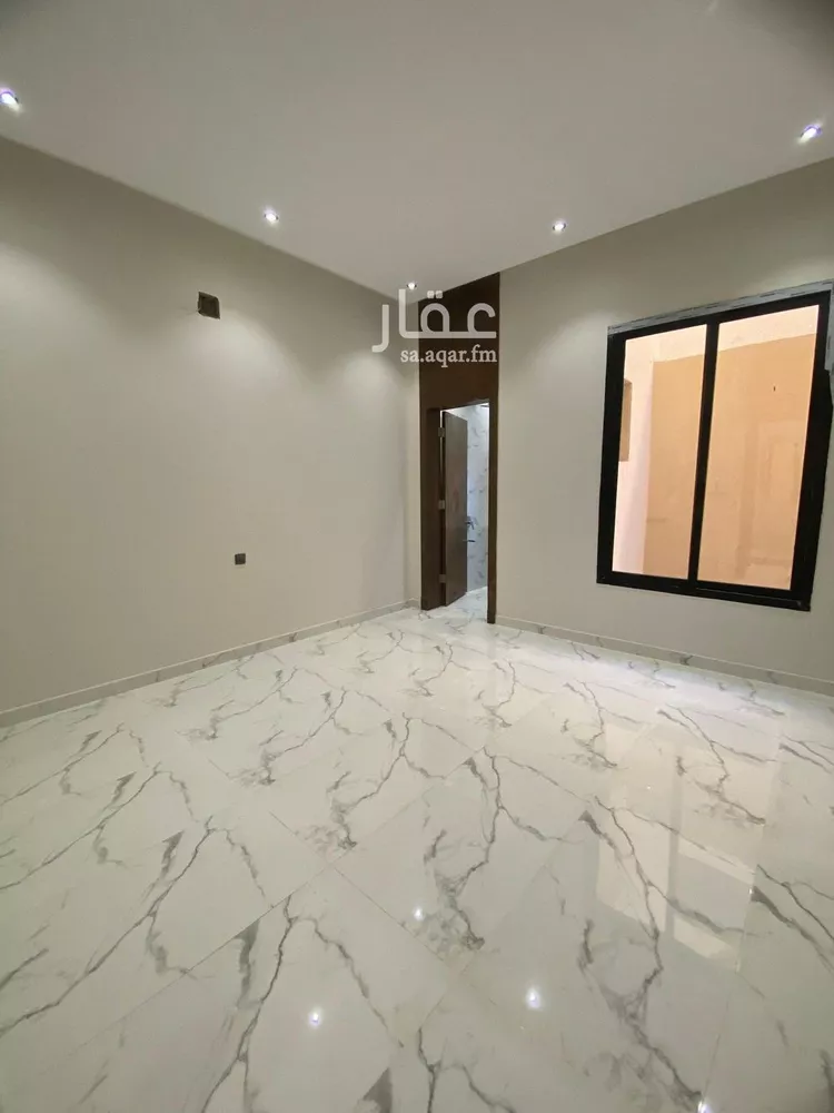 Floor for Sale in Riyadh Tuwaiq 8