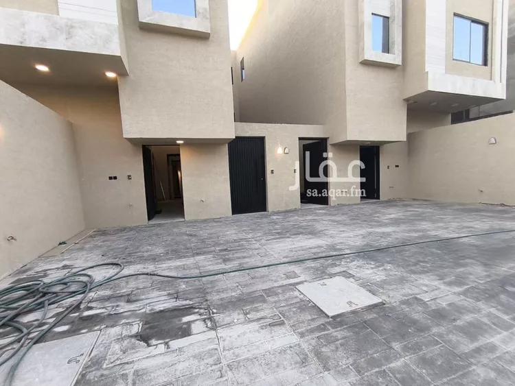 دور للبيع في شارع أبي محمد بن الزوال, حي عكاظ, مدينة الرياض, منطقة الرياض صورة 3