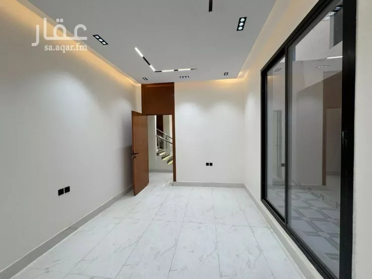 دور للبيع في شارع أبحير, حي طيبة, مدينة الرياض, منطقة الرياض صورة 3