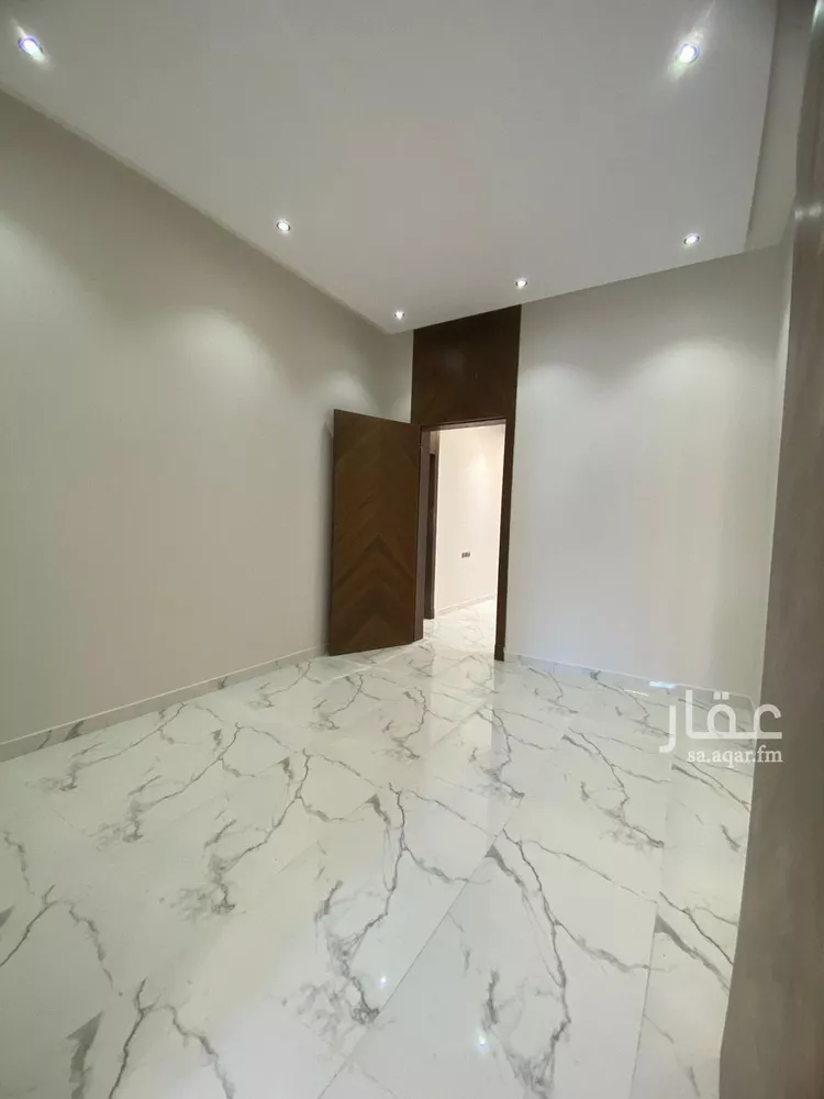 Floor for Sale in Riyadh Tuwaiq 7