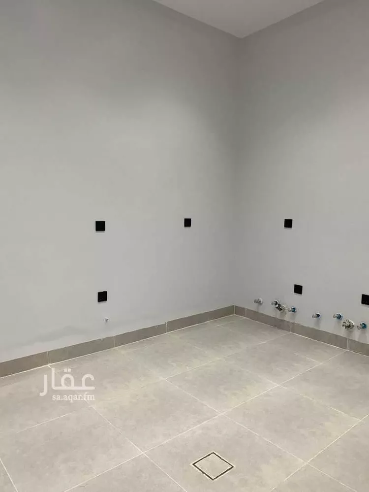 Floor for Sale in Riyadh Tuwaiq 14