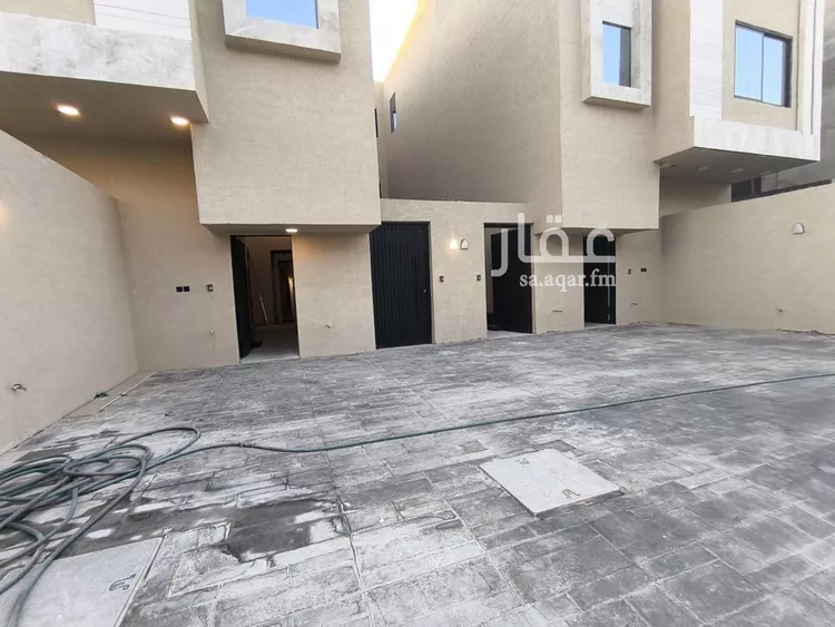 دور للبيع في شارع أبي محمد بن الزوال, حي عكاظ, مدينة الرياض, منطقة الرياض صورة 3