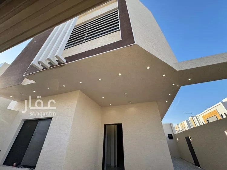 دور للبيع في شارع عيسى بن أبان, حي طيبة, مدينة الرياض, منطقة الرياض صورة 4