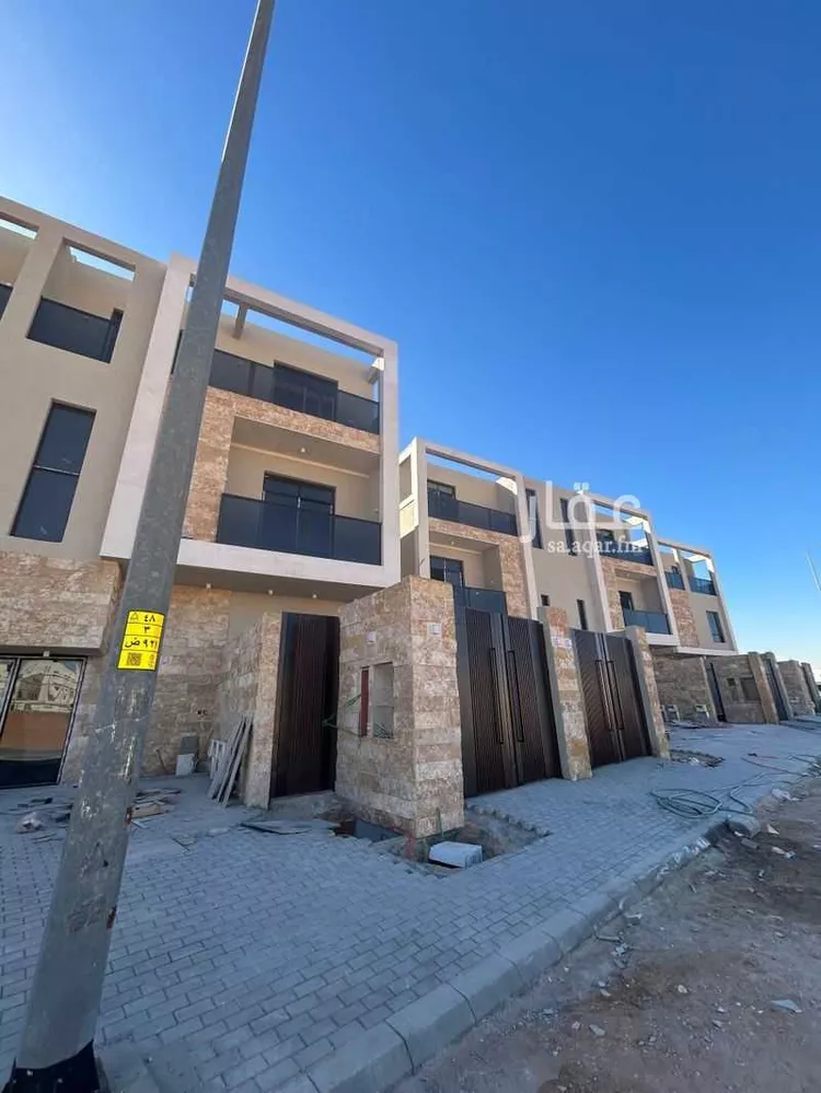 عمارة للبيع في شارع غصين بن براق, حي الرمال, مدينة الرياض, منطقة الرياض صورة 2