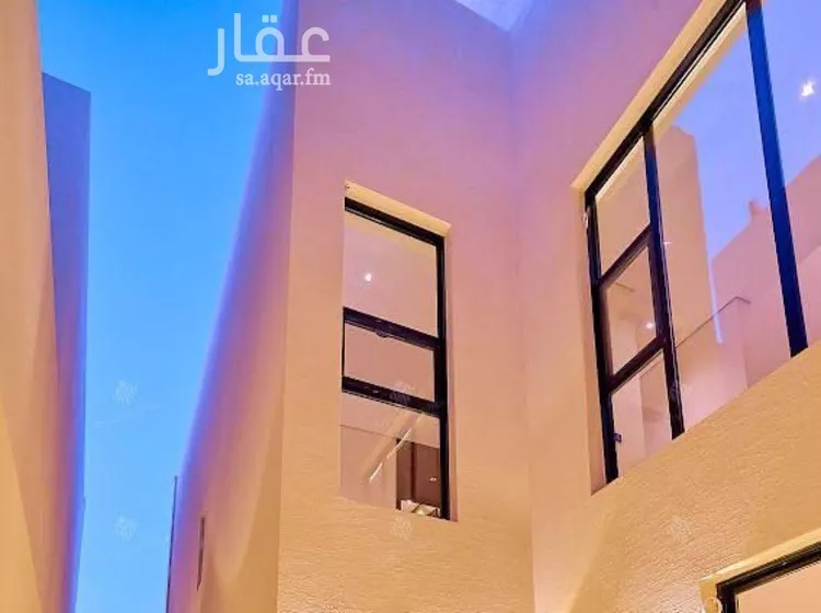 فيلا للبيع في شارع يحيى البانياسي, حي المهدية, مدينة الرياض, منطقة الرياض صورة 3