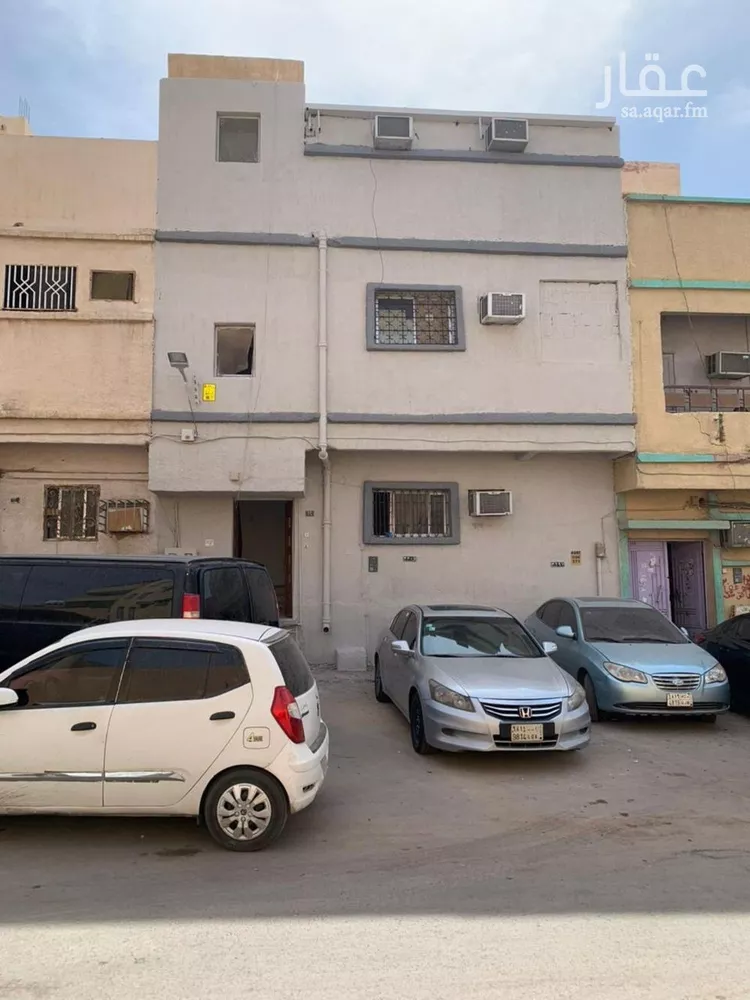 عمارة للبيع في شارع الشنانة, حي غبيرا, مدينة الرياض, منطقة الرياض