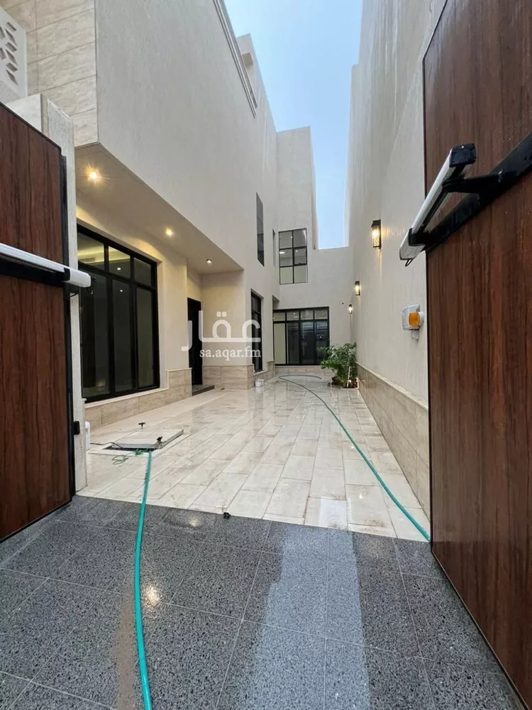 Villa for Sale in Riyadh Al Mahdiyah صورة 2