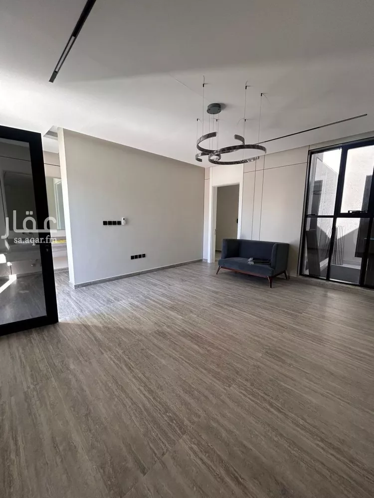 فيلا للبيع في شارع سعد الله بن مجالد, حي المهدية, مدينة الرياض, منطقة الرياض صورة 4