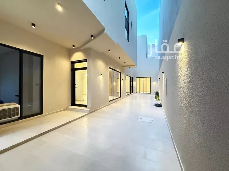 Villa for Sale in Riyadh Al Mahdiyah صورة 3
