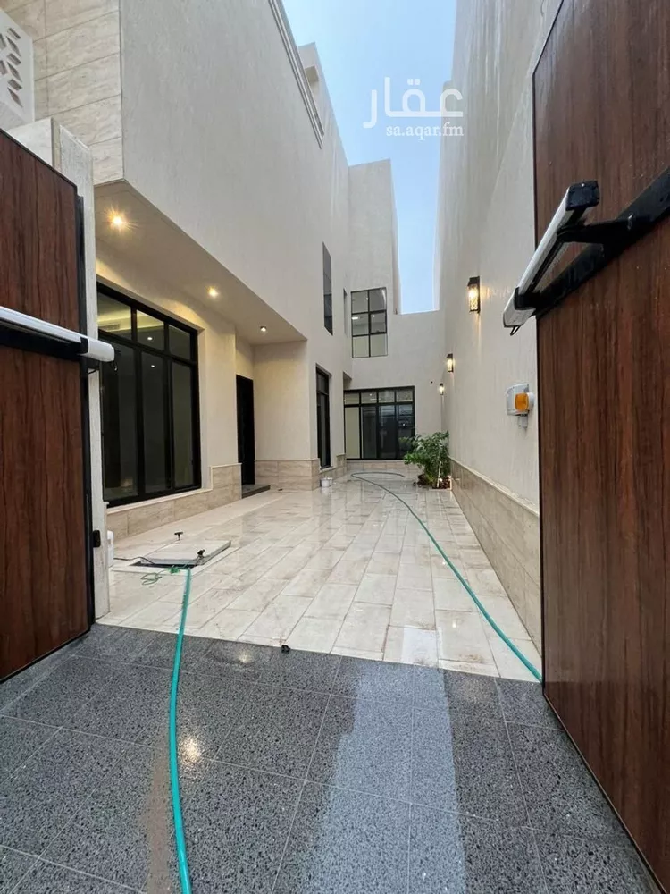 Villa for Sale in Riyadh Al Mahdiyah صورة 4