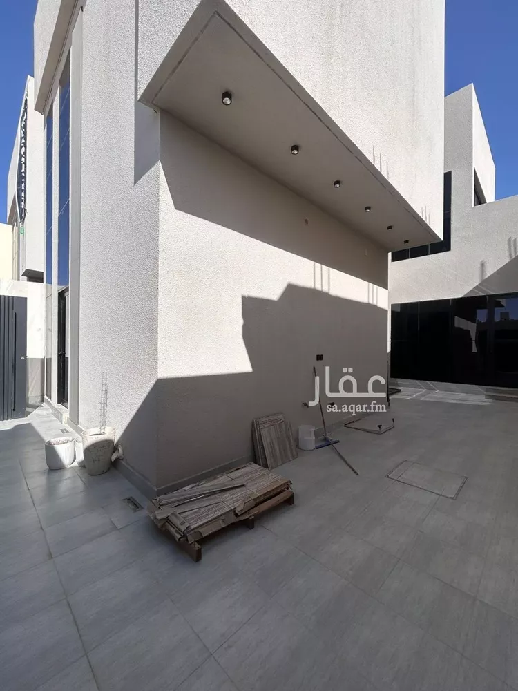 فيلا للبيع في شارع سعد الله بن مجالد, حي المهدية, مدينة الرياض, منطقة الرياض صورة 3