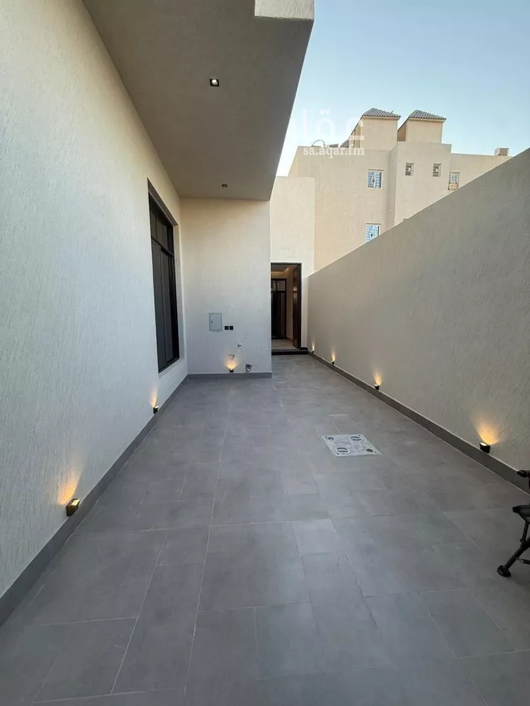 Villa for Sale in Riyadh Al Mahdiyah صورة 3