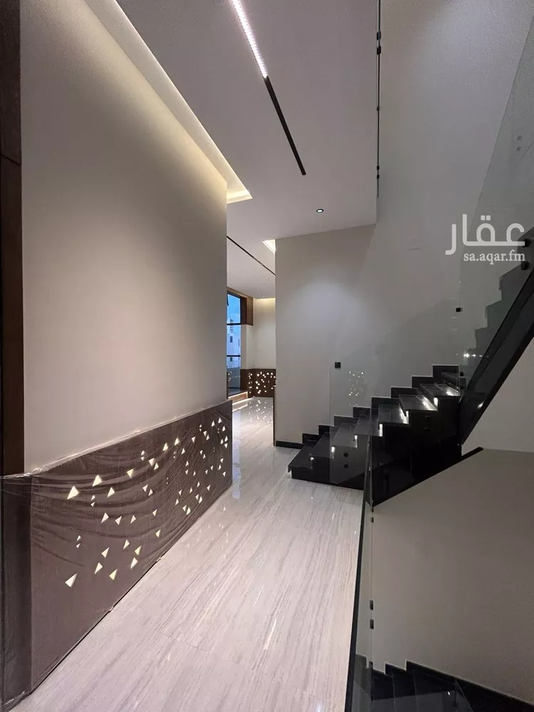 فيلا للبيع في شارع المظفر بن النموذج, حي المهدية, مدينة الرياض, منطقة الرياض 11