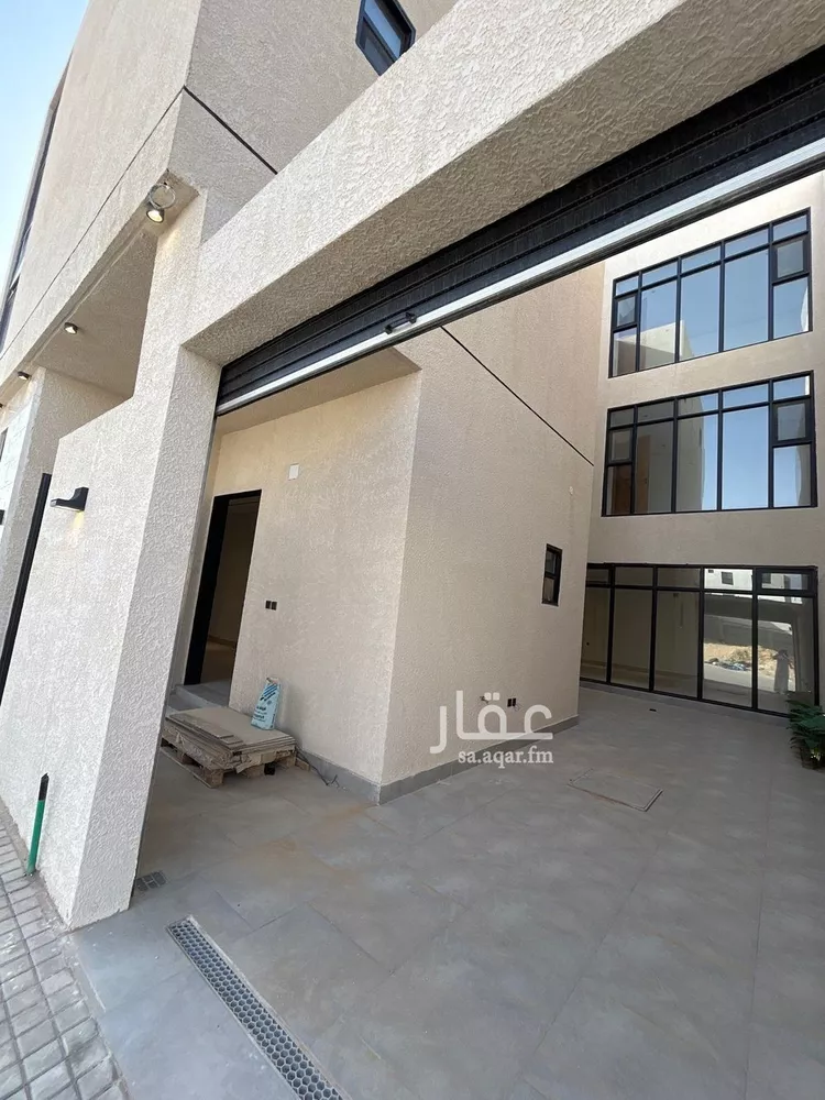 فيلا للبيع في شارع محمد بن هبة الله, حي المهدية, مدينة الرياض, منطقة الرياض صورة 2
